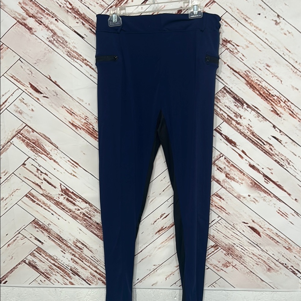 Stylish Women's Leggings - Navy and Black